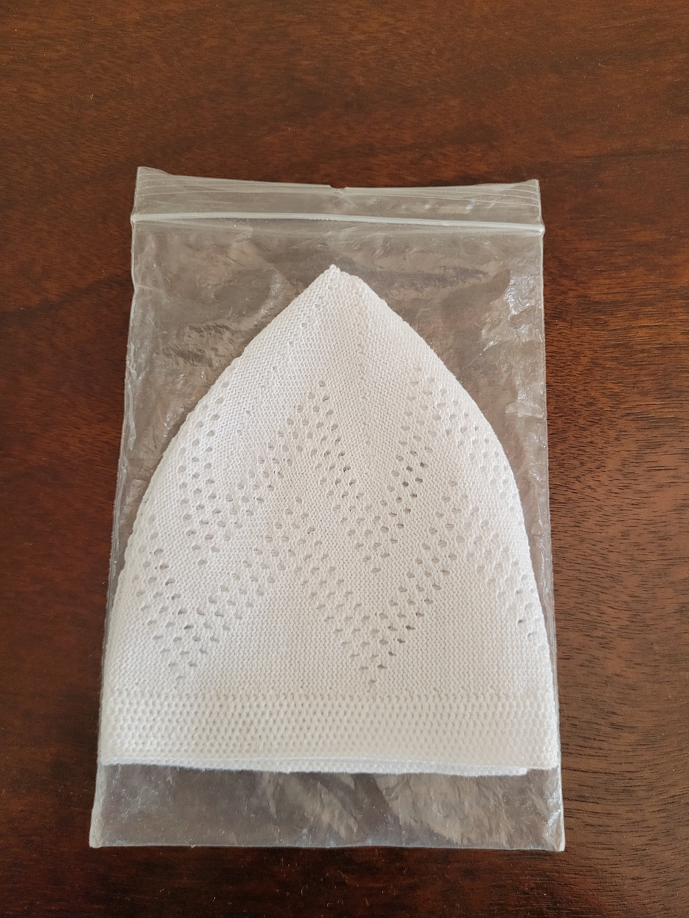 Brand New White Knitted Men's Kufi Prayer Cap with a Diamond Pattern